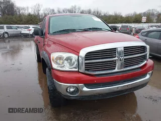 2007 Dodge 1500 SLT with VIN 1D7HU182X7S191322, listed as a IAAI auction lot 41715180 with Not Provided miles. Bid and sale history available at carsss.com. Image 1.