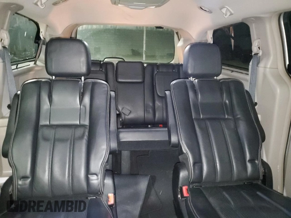 2011 Chrysler Town & Country Touring L with VIN 2A4RR8DG8BR744662, listed as a Copart auction lot 42013515 with 139,393 mi miles and Clean Title. Bid and sale history available at DreamBid. Image 10.