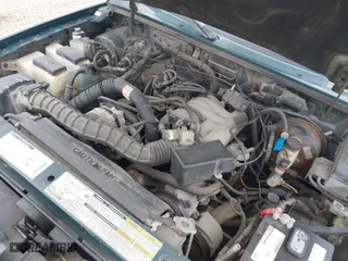 1998 Ford Ranger XL with VIN 1FTYR14U8WTA81722, listed as a IAAI auction lot 42042978 with 105,336 mi miles. Bid and sale history available at carsss.com. Image 10.