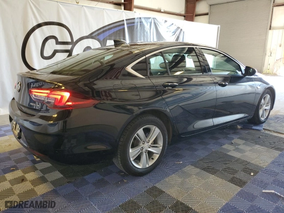 2018 Buick Regal Sportback Preferred with VIN W04GL6SXXJ1068265, listed as a Copart auction lot 74853024 with 130,533 mi miles and Clean Title. Bid and sale history available at carsss.com. Image 3.