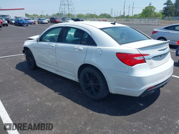 2014 Chrysler 200 Limited with VIN 1C3CCBCG9EN164645, listed as a IAAI auction lot 42008641 with 170,187 mi miles. Bid and sale history available at carsss.com. Image 3.
