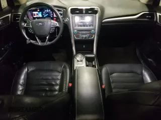 2018 Ford Fusion SE z VIN 3FA6P0HD6JR260522, wystawiony jako Copart lot #54382215 z przebiegiem 151 611 mil mil oraz Szkoda całkowita • Salvage title. Historia ofert i sprzedaży dostępna na DreamBid. Obrazek 8.