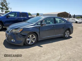 2010 Lexus HS 250h z VIN JTHBB1BA7A2028915, wystawiony jako Copart lot #58227685 z przebiegiem 99 525 mil mil oraz Szkoda całkowita • Salvage title. Historia ofert i sprzedaży dostępna na DreamBid. Obrazek 1.