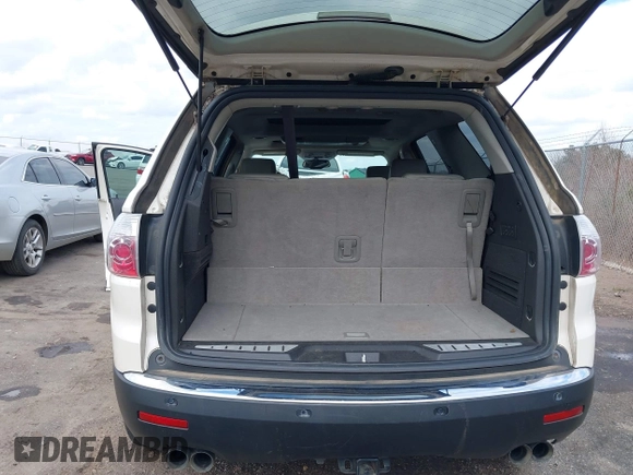 2008 GMC Acadia SLT2 with VIN 1GKER33738J160177, listed as a IAAI auction lot 41491014 with 203,155 mi miles. Bid and sale history available at carsss.com. Image 17.
