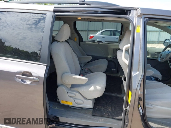 2014 Toyota Sienna LE AAS with VIN 5TDKK3DC4ES431664, listed as a IAAI auction lot 42081429 with 208,505 mi miles and . Bid and sale history available at carsss.com. Image 8.