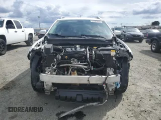 2019 Jeep Cherokee Latitude with VIN 1C4PJMCX6KD103494, listed as a Copart auction lot 51167925 with 60,540 mi miles and Salvage Title. Bid and sale history available at carsss.com. Image 5.