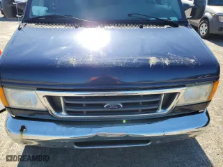 2005 Ford Econoline Wagon XL with VIN 1FBSS31S25HA55342, listed as a Copart auction lot 57379424 with 152,316 mi miles and Non Repairable. Bid and sale history available at carsss.com. Image 11.