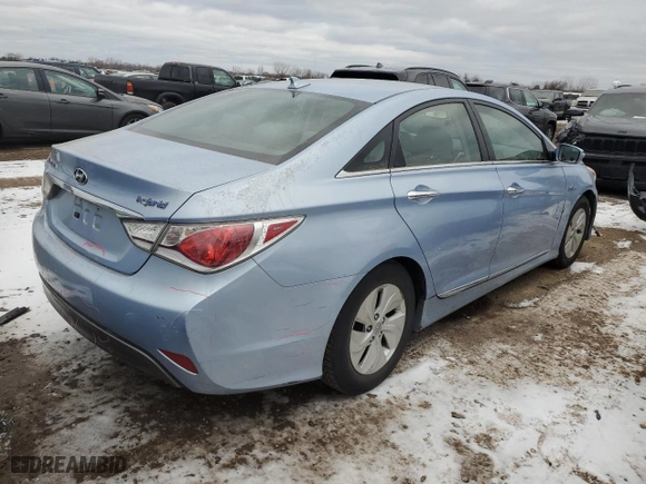 2013 Hyundai Sonata Hybrid with VIN KMHEC4A4XDA072454, listed as a Copart auction lot 89100565 with 160,957 mi miles and Salvage Title. Bid and sale history available at carsss.com. Image 3.