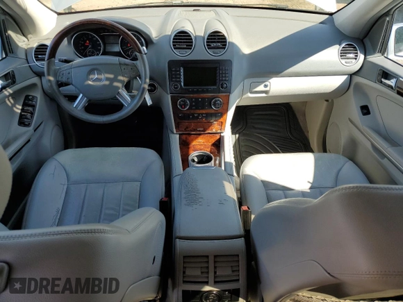 2006 Mercedes-Benz M 500 z VIN 4JGBB75E96A023923, wystawiony jako Copart lot #52966925 z przebiegiem 129 575 mil mil oraz Szkoda całkowita • Salvage title. Historia ofert i sprzedaży dostępna na DreamBid. Obrazek 8.