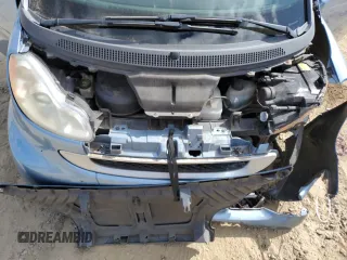 2011 Smart fortwo Pure with VIN WMEEJ3BA8BK429292, listed as a Copart auction lot 72915554 with 126,673 mi miles and Salvage title. Bid and sale history available at DreamBid. Image 11.