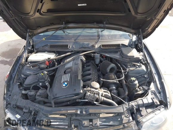 2010 BMW 1 Series 135i with VIN WBAUC7C52AVK81194, listed as a IAAI auction lot 41801510 with 123,925 mi miles and . Bid and sale history available at carsss.com. Image 10.