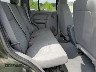 2007 Jeep Liberty Sport z VIN 1J4GL48K67W672276, wystawiony jako Copart lot #54917965 z przebiegiem 161 022 mil mil oraz Szkody całkowita. Historia ofert i sprzedaży dostępna na DreamBid. Obrazek 11.
