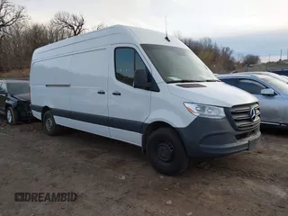 2023 Mercedes-Benz Sprinter Cargo with VIN W1Y4NCHY6PT120839, listed as a IAAI auction lot 40963564 with 128,639 mi miles. Bid and sale history available at carsss.com. Image 1.