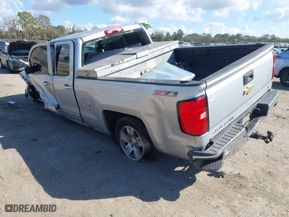 2018 Chevrolet Silverado 1500 LT with VIN 1GCVKREH5JZ299310, listed as a IAAI auction lot 41561453 with 1 mi miles. Bid and sale history available at carsss.com. Image 3.