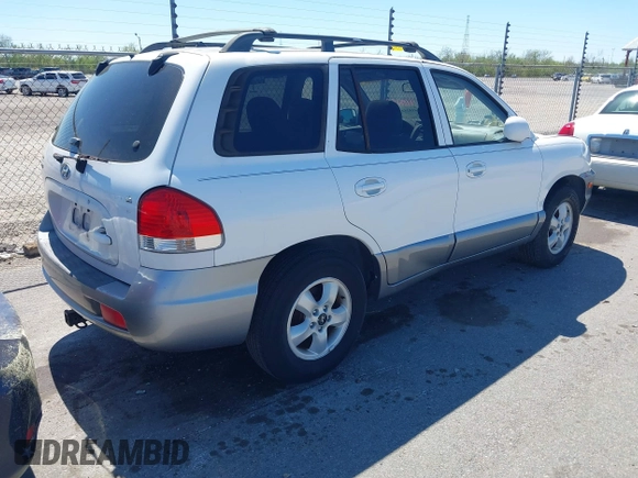 2005 Hyundai Santa Fe GLS with VIN KM8SC13D15U941151, listed as a IAAI auction lot 41825233 with 102,745 mi miles. Bid and sale history available at carsss.com. Image 4.