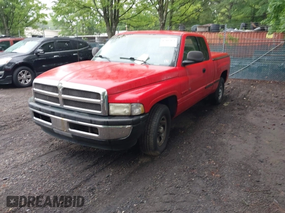 1999 Dodge 1500 z VIN 3B7HC13Y7XG114147, wystawiony jako IAAI lot #42447439 z przebiegiem 172 595 mil mil oraz . Historia ofert i sprzedaży dostępna na DreamBid. Obrazek 2.