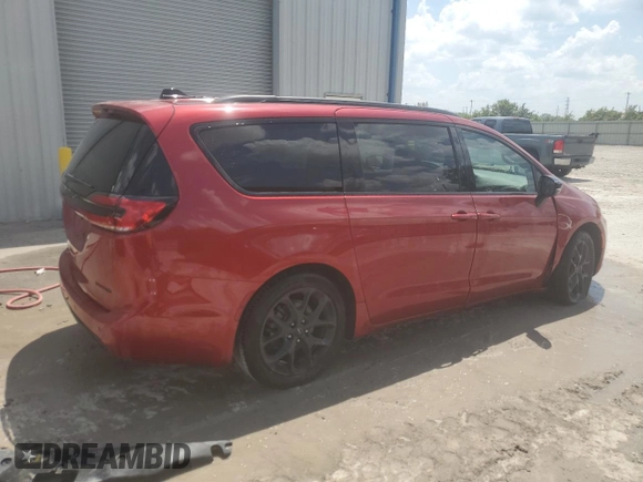 2025 Chrysler Pacifica Limited z VIN 2C4RC1GG8SR509270, wystawiony jako Copart lot #62577205 z przebiegiem 28 349 mil mil oraz Czysty tytuł • Clean title. Historia ofert i sprzedaży dostępna na DreamBid. Obrazek 3.
