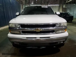 2005 Chevrolet Tahoe LT with VIN 1GNEC13T25J238739, listed as a Copart auction lot 50338815 with 115,811 mi miles and Clean Title. Bid and sale history available at carsss.com. Image 5.