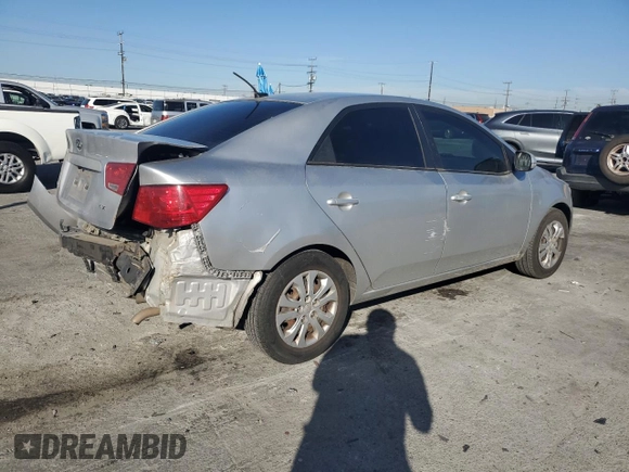 2011 Kia Forte EX with VIN KNAFU4A28B5380794, listed as a Copart auction lot 52823735 with 186,741 mi miles and Salvage Title. Bid and sale history available at carsss.com. Image 3.