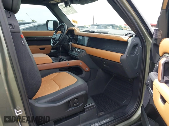 2021 Land Rover Defender with VIN SALEX6RU9M2052319, listed as a IAAI auction lot 42378394 with 30,822 mi miles and . Bid and sale history available at DreamBid. Image 5.