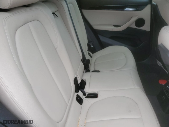 2019 BMW X1 sDrive28i with VIN WBXHU7C51K5L09878, listed as a Copart auction lot 45210725 with 45,361 mi miles and Non Repairable. Bid and sale history available at carsss.com. Image 10.