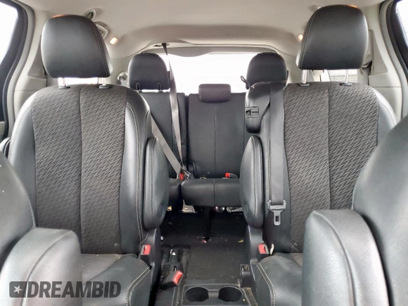 2011 Toyota Sienna SE with VIN 5TDXK3DC1BS058195, listed as a Copart auction lot 55395835 with 172,413 mi miles and Salvage title. Bid and sale history available at DreamBid. Image 10.