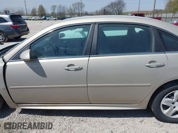 2009 Chevrolet Impala LS with VIN 2G1WB57K991318217, listed as a IAAI auction lot 42048724 with 259,771 mi miles and . Bid and sale history available at DreamBid. Image 14.