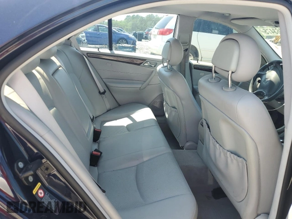 2001 Mercedes-Benz C 230/260/280/320 с VIN WDBRF61J51F090047, выставлен на аукционе Copart как лот 57763475 с пробегом 125 263 миль миль и Списание • Salvage title. История ставок и продаж доступна на DreamBid. Изображение 10.