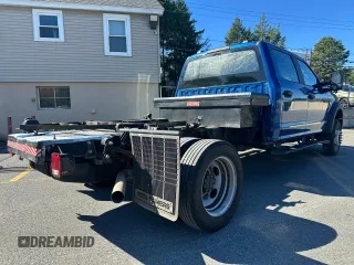 2022 Ford F-550 XL with VIN 1FD0W5HT1NEE74054, listed as a Copart auction lot 75479534 with 186,004 mi miles and Clean Title. Bid and sale history available at carsss.com. Image 3.