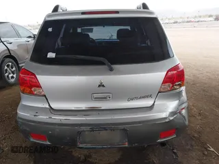 2003 Mitsubishi Outlander LS with VIN JA4LX31G33U120467, listed as a IAAI auction lot 41576333 with 185,576 mi miles. Bid and sale history available at carsss.com. Image 16.