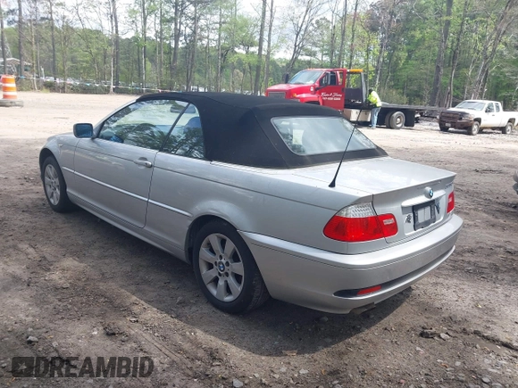 2006 BMW 3 Series 325Ci with VIN WBABW33466PX87945, listed as a IAAI auction lot 42019374 with 154,171 mi miles. Bid and sale history available at carsss.com. Image 3.