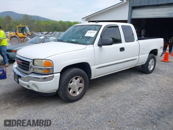 2006 GMC Sierra 1500 Work Truck z VIN 1GTEK19B76E109013, wystawiony jako IAAI lot #42098117 z przebiegiem 204 399 mil mil oraz . Historia ofert i sprzedaży dostępna na DreamBid. Obrazek 2.