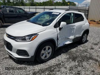2022 Chevrolet Trax LT z VIN KL7CJLSM7NB561154, wystawiony jako Copart lot #56872055 z przebiegiem 4 174 mil mil oraz Szkoda całkowita • Salvage title. Historia ofert i sprzedaży dostępna na DreamBid. Obrazek 1.