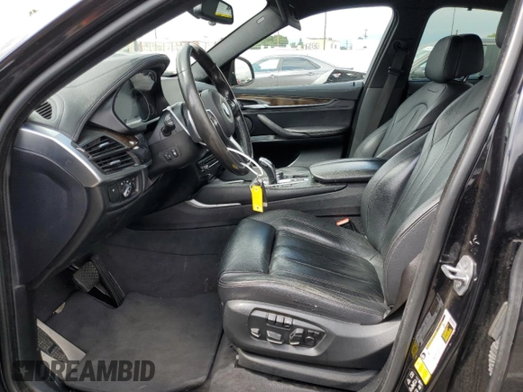 2017 BMW X6 xDrive35i z VIN 5UXKU2C39H0X47816, wystawiony jako Copart lot #53553385 z przebiegiem 123 036 mil mil oraz Szkoda całkowita • Salvage title. Historia ofert i sprzedaży dostępna na DreamBid. Obrazek 7.
