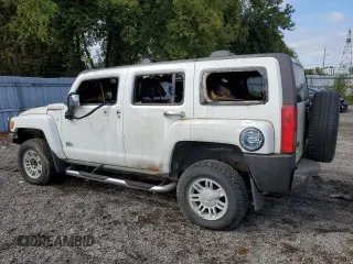 2006 Hummer H3 with VIN 5GTDN136968232026, listed as a Copart auction lot 72406484 with 0 mi miles and Non Repairable. Bid and sale history available at carsss.com. Image 2.