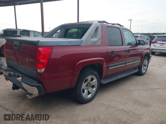 2005 Chevrolet Avalanche LT with VIN 3GNEC12Z25G295823, listed as a IAAI auction lot 42470920 with 191,360 mi miles and . Bid and sale history available at DreamBid. Image 4.