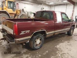 1997 Chevrolet Silverado 1500 with VIN 2GCEK19R4V1200110, listed as a IAAI auction lot 41984163 with 178,885 mi miles and . Bid and sale history available at DreamBid. Image 4.