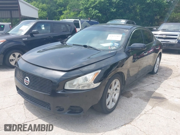 2013 Nissan Maxima SV with VIN 1N4AA5AP3DC830542, listed as a IAAI auction lot 42127767 with 161,990 mi miles and . Bid and sale history available at DreamBid. Image 2.