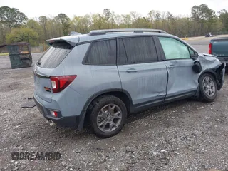 2024 Honda Passport TrailSport with VIN 5FNYF8H6XRB017735, listed as a IAAI auction lot 41931822 with 20,815 mi miles and . Bid and sale history available at DreamBid. Image 4.