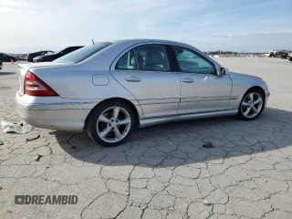 2006 Mercedes-Benz C 230 Sport z VIN WDBRF52H76F745502, wystawiony jako Copart lot #46003175 z przebiegiem 119 918 mil mil oraz Czysty tytuł • Clean title. Historia ofert i sprzedaży dostępna na DreamBid. Obrazek 3.