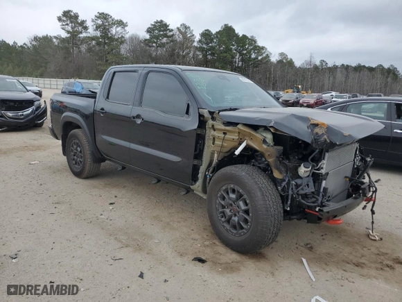 2024 Nissan Frontier PRO-4X with VIN 1N6ED1EK6RN605079, listed as a Copart auction lot 44513245 with 6,914 mi miles and Salvage Title. Bid and sale history available at carsss.com. Image 4.