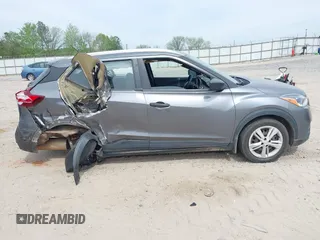 2019 Nissan Kicks SV with VIN 3N1CP5CU1KL534573, listed as a IAAI auction lot 39215072 with 55,489 mi miles. Bid and sale history available at carsss.com. Image 13.