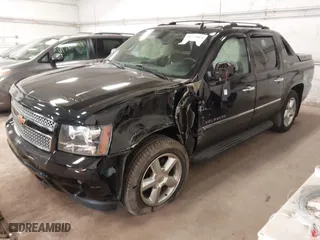 2012 Chevrolet Avalanche LTZ with VIN 3GNTKGE7XCG151943, listed as a IAAI auction lot 41774003 with 123,512 mi miles. Bid and sale history available at carsss.com. Image 17.