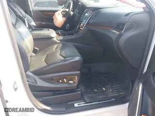 2019 Cadillac Escalade Luxury with VIN 1GYS4BKJ1KR400821, listed as a IAAI auction lot 39626366 with 75,775 mi miles. Bid and sale history available at carsss.com. Image 5.