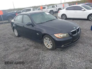 2006 BMW 3 Series 325i with VIN WBAVB13536KX37524, listed as a IAAI auction lot 42040781 with 123,020 mi miles. Bid and sale history available at carsss.com. Image 1.