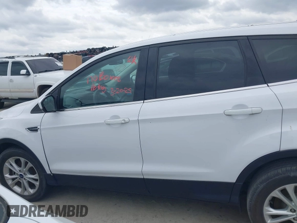 2017 Ford Escape SE with VIN 1FMCU0GD2HUB03804, listed as a IAAI auction lot 41842496 with 197,373 mi miles. Bid and sale history available at carsss.com. Image 13.