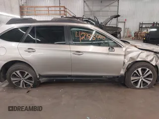 2018 Subaru Outback Limited z VIN 4S4BSANC7J3309178, wystawiony jako IAAI lot #42185440 z przebiegiem 154 510 mil mil oraz . Historia ofert i sprzedaży dostępna na DreamBid. Obrazek 14.
