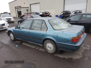 1990 Honda Accord EX with VIN JHMCB7569LC061894, listed as a Copart auction lot 74372344 with 207,817 mi miles and Salvage Title. Bid and sale history available at carsss.com. Image 2.