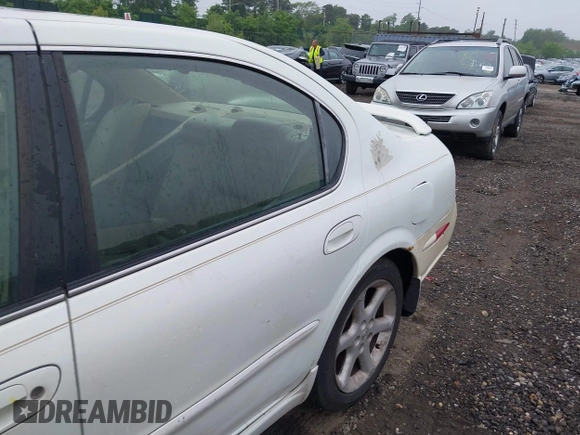 2002 Nissan Maxima GLE с VIN JN1DA31A62T322279, выставлен на аукционе IAAI как лот 42468817 с пробегом Не указан миль и . История ставок и продаж доступна на DreamBid. Изображение 6.