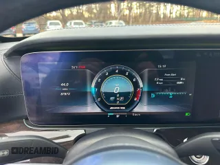 2019 Mercedes-Benz E 63 S AMG with VIN WDDZF8KB5KA527232, listed as a Copart auction lot 44852625 with 87,854 mi miles and Clean Title. Bid and sale history available at DreamBid. Image 8.